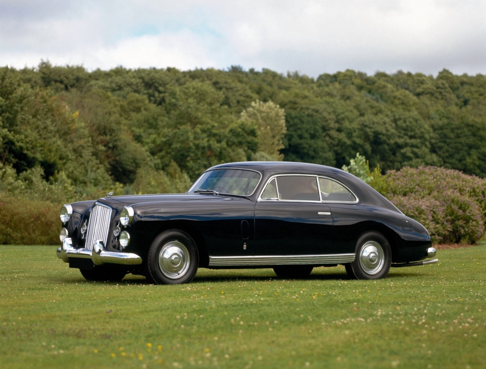 1950 Bentley Mark VI Cresta Continental 2-door coupe designed by the Italian coachbuilder Pinin Farina Country of origin United Kingdom Canvas Art - Panoramic Images (22 x 28)