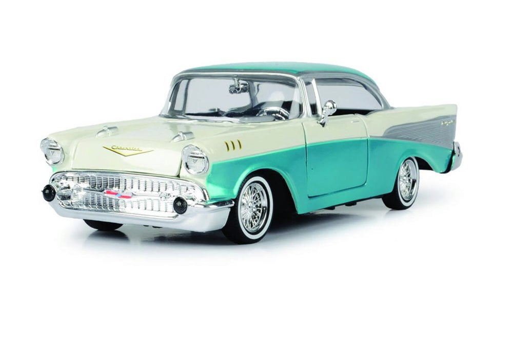1957 Chevy Bel Air Lowrider, White/Turquoise - Motor Max