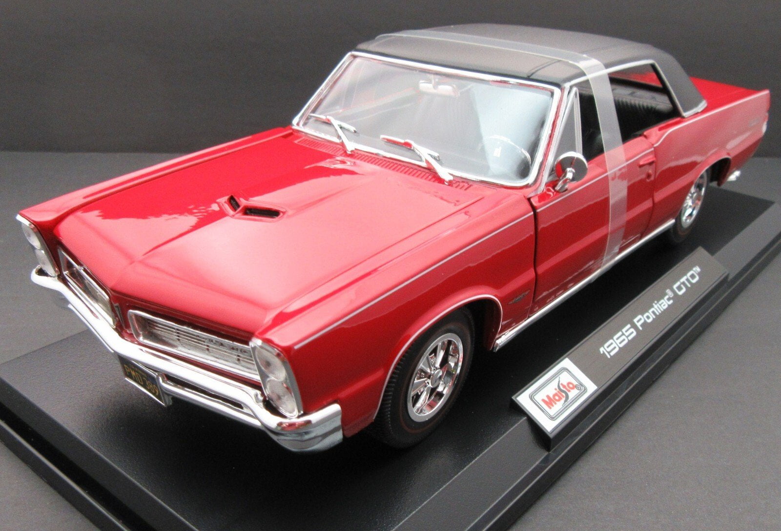 1965 Pontiac GTO　マイスト製 Maisto 1965 Pontiac GTO Dark Grey '65 G.T.O. Diecast 1/64