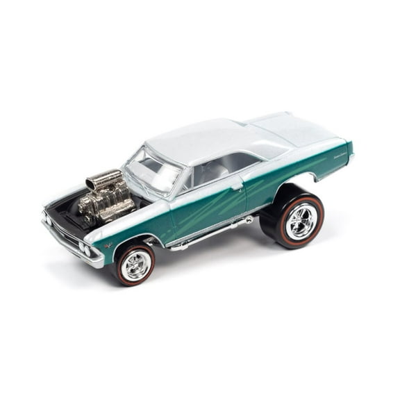 1966 Chevy Chevelle, White /Green - Johnny Lightning JLSP208/24B - 1/64 Scale Diecast Model Toy Car