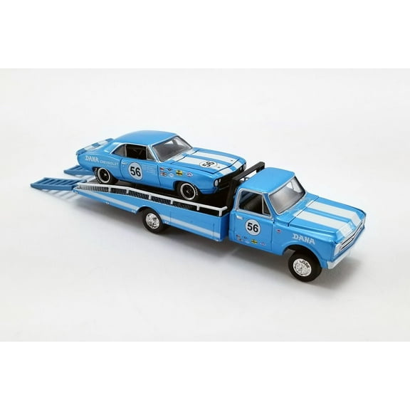 1967 Chevy C-30 Ramp Truck w/ 1970 Chevy Camaro #5 Greenlight 51345 - 1/64 scale Diecast Car