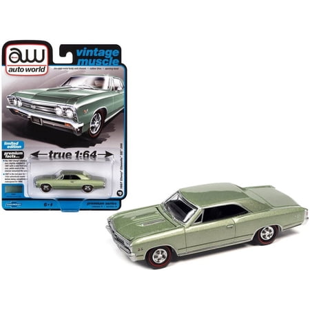 1967 Chevy Chevelle SS 396 Mountain Green Metallic Vintage Muscle Limited Edition 1/64 Diecast Model Car by Auto World 64382-AWSP116 B