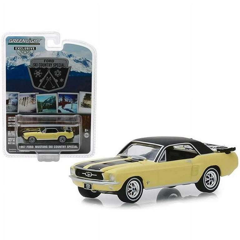 1967 Ford Mustang 限定ミニカー Greenlight 30007 1967 Ford Mustang Coupe Yellow with Black