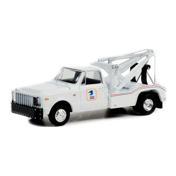 1968 Chevy C-30 Dually Wrecker, White - Greenlight 46090A/48 - 1/64 scale Diecast Model Toy Car