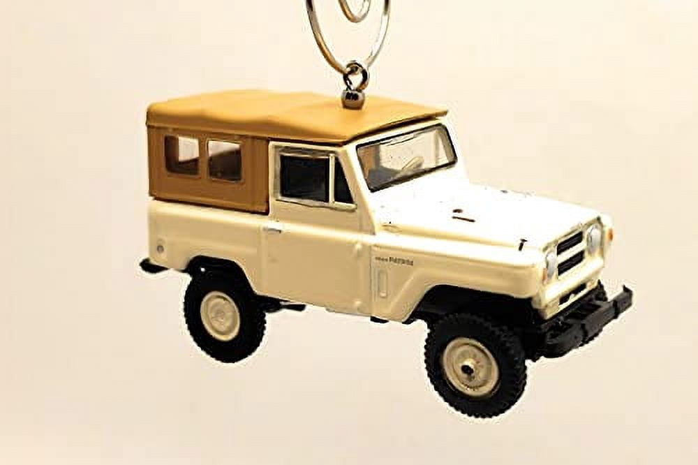 1968 Nissan Patrol Christmas Ornament 1:64 Tan