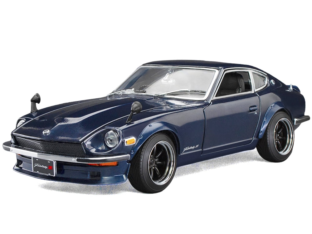 1970 Nissan Fairlady Z (S30) RHD Midnight Blue Metallic 