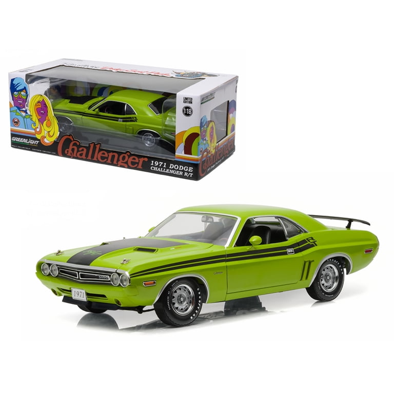 1971 Dodge Challenger HEMI R/T Green Go 1/18 Diecast Model Car by