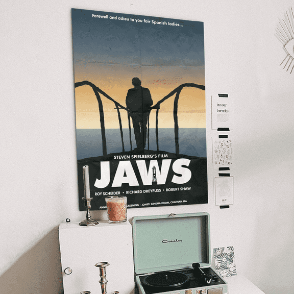 1975 Jaws Movie Poster/Print Martin Brody Quint White Shark Retro Style - Size 24''x36'' - Postora