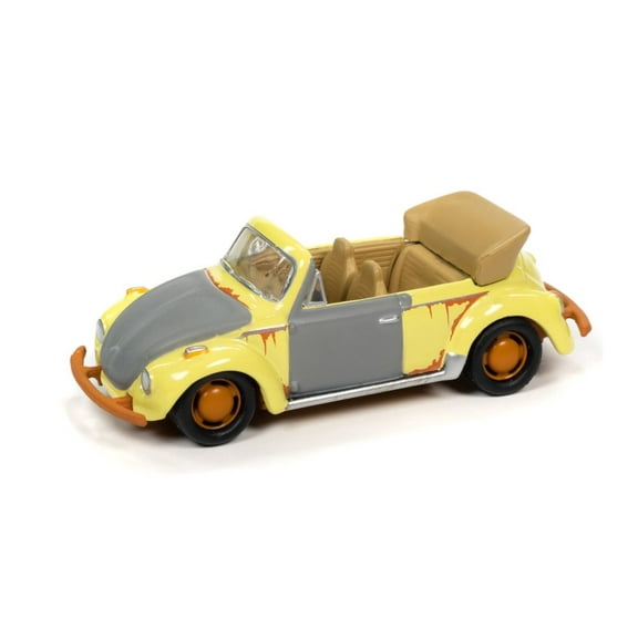 1975 Volkswagen Super Beetle Convertible, Berber Yellow and Primer Gray - Johnny Lightning JLSP145/24A - 1/64 scale Diecast Model Toy Car