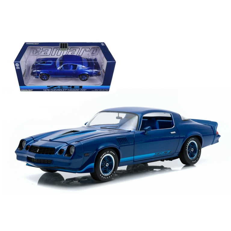 1979 CHEVROLET CAMARO Z28 ミニカー1/18 1979 Chevrolet Camaro Z/28 Gold Terminator 2: Judgment Day