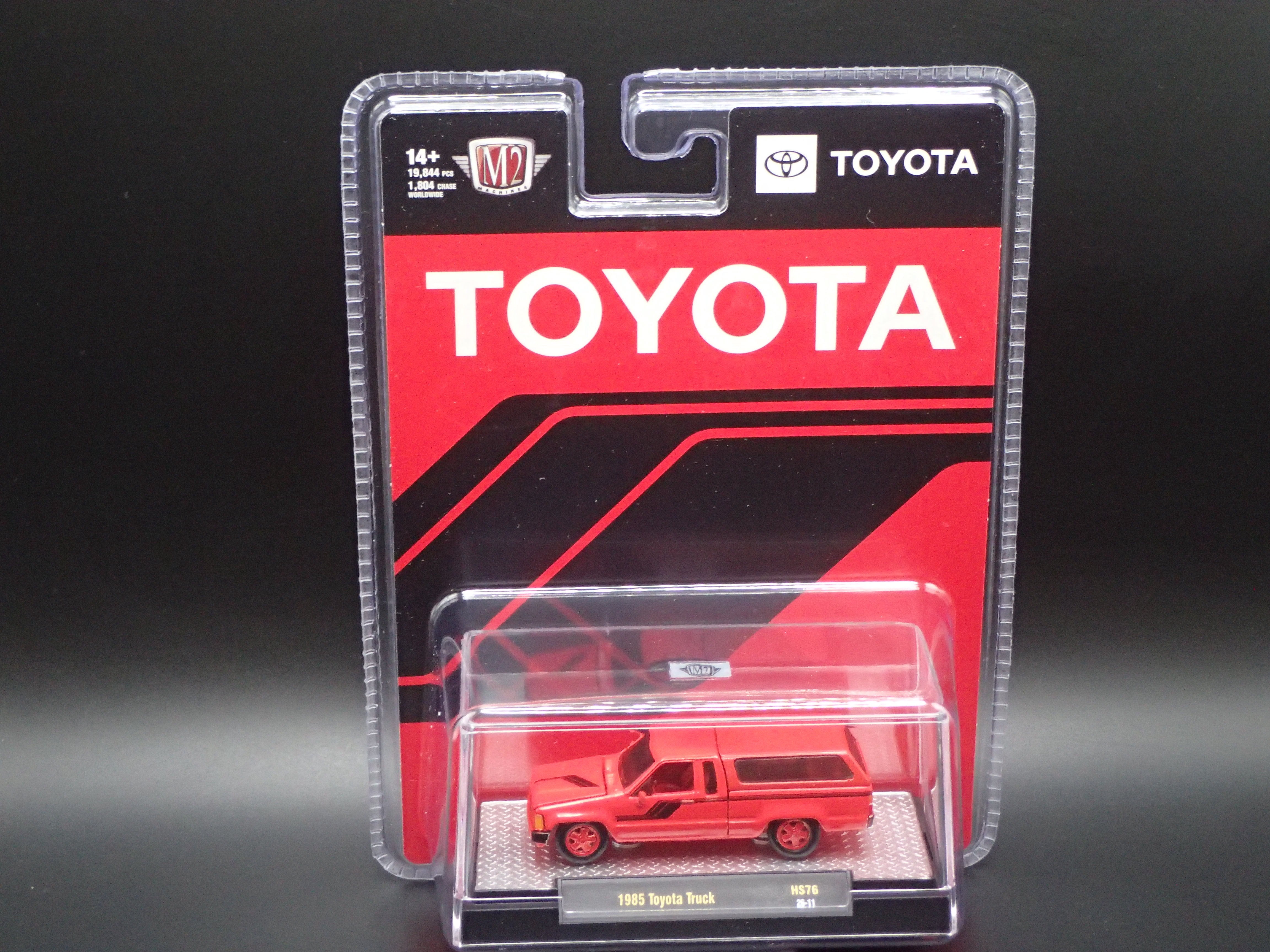 1985 TOYOTA MINI TRUCK 2026 M2 MACHINES RED CHASE HOBBY 1/1804