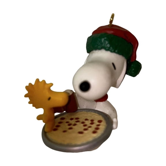 1991 Snoopy and Woodstock (Peanuts) Hallmark Keepsake Christmas Tree Ornament - QX5197