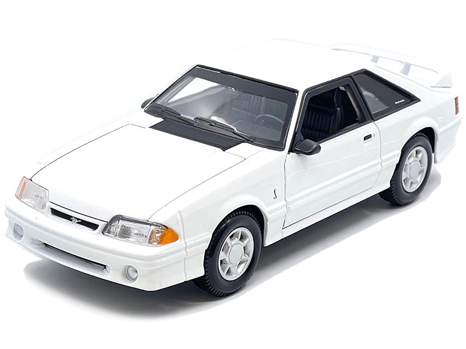 Maisto 32906WH 1993 Ford Mustang SVT Cobra White Special Edition Series 1-24 Scale Diecast Model Car