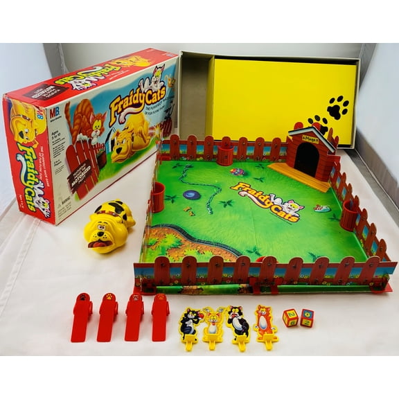 1994 Fraidy Cats Game by Milton Bradley Complete/Working