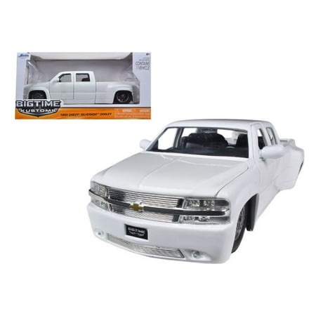 1999 Chevrolet Silverado Dooley White 1/24 Diecast Model Car by Jada
