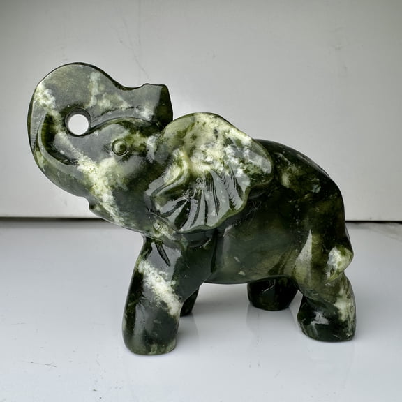 1PC 3.94 Inch Natural Green Jade Elephant Figurine, Hand-Carved Stone Elephant, Intricate Polished Vintage Design, Ideal Gift for Christmas Halloween Thanksgiving Father's Day Mother's Day