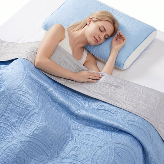 1PC summer cooling blanket ,noon break cover blanket,double-sided reversible for use,soft and skin-friendly,multiple sizes optional,machine washable(Light Blue,Small,110*150)
