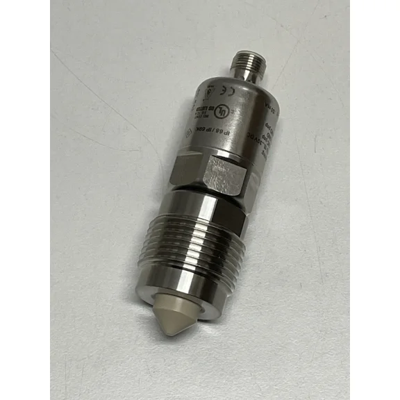 1PCS New IFM LMT110 liquid level sensor In Box