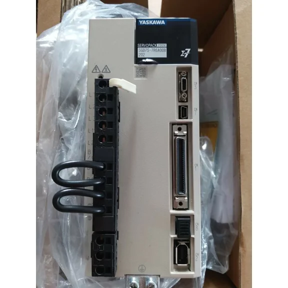 1PCS New YASKAWA Servo Drive SGD7S-7R6A00B202