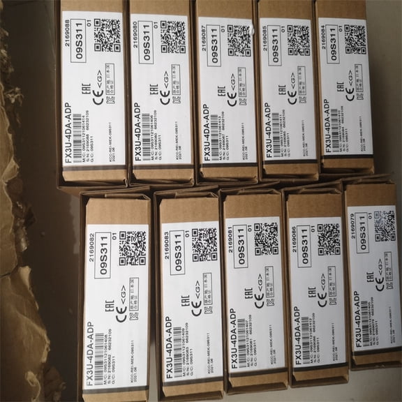 1PCS Programmable Controller FX3U-4DA-ADP FX3U4DAADP PLC New In Bo
