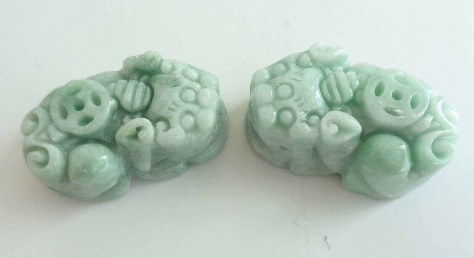 JONJUMP 1Pair/2PCS Certified Green Natural Type A Jade Jadeite Dragon Pi Xiu Pendant