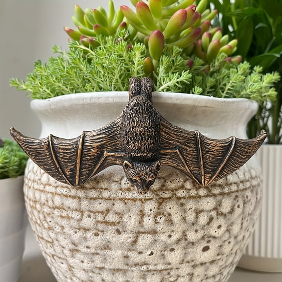 1Pc Wings Bat, Resin Sculpture Garden Decoration, Outdoor Statue Decoration for Garden, Lawn and Terraces - Holiday Gifts, Room Decoration.