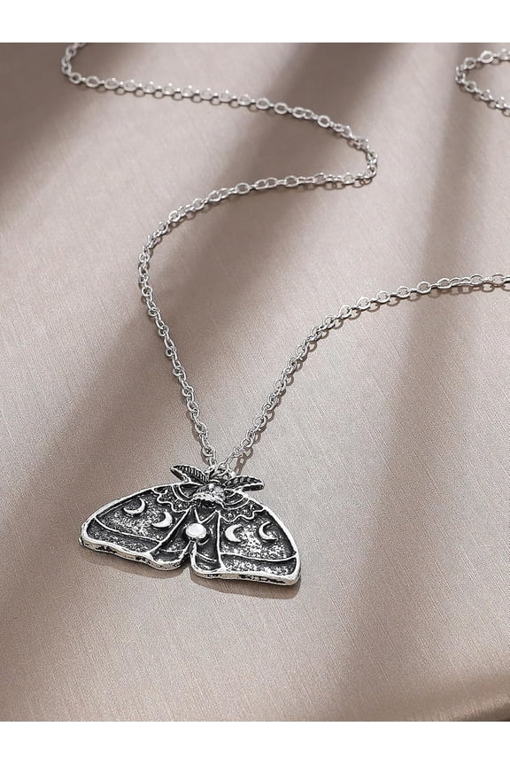 1Pcs Alloy Enamel Moth Pendant Necklaces for Women Platinum Moth Pendants Jewel Black Charm Necklace