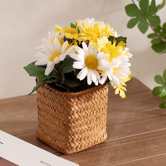 1Pcs Mini Straw Woven Basket,Natural Woven Cattail Grass Cube Organizer Basket,Handwoven Flower Baskets Candy Gift Baskets for Wedding Party,Crafts,Farmhouse Decor