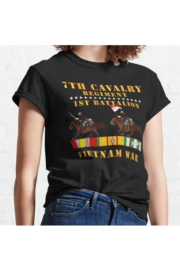 1St Battalion, 7Th Cavalry Regiment Vietnam War Wt 2 Cav Riders And Vn Svc X300 Classic T-shirt