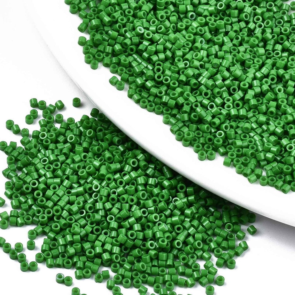 1bag 11/0 Grade A Glass Seed Beads Cylinder Uniform Seed Bead Size Baking Paint Green 1.5x1mm Hole: 0.5mm about 20000pcs/bag
