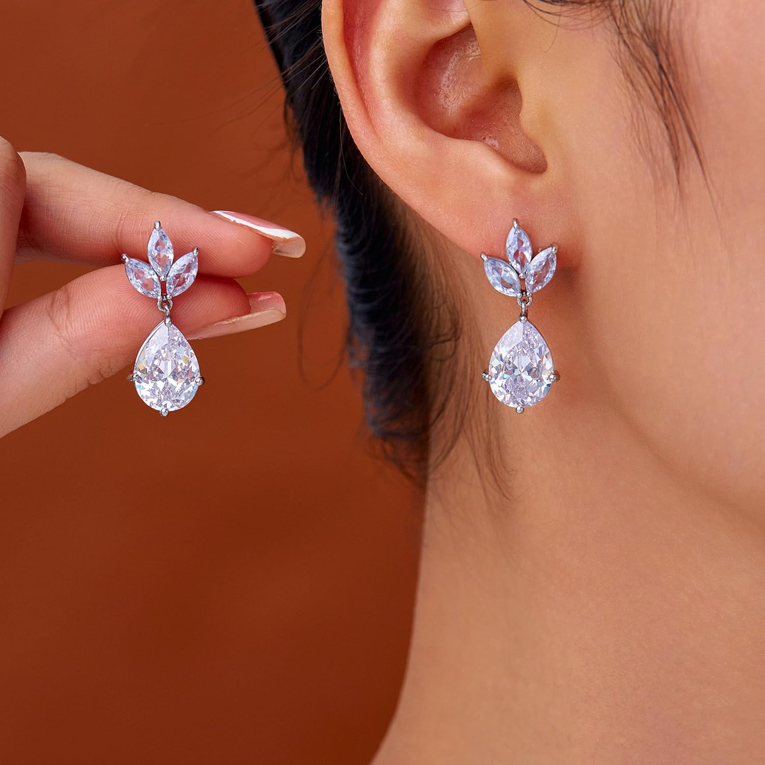 1pair Elegant Teardrop Brass Micro Pave Clear Cubic Zirconia Stud Earrings