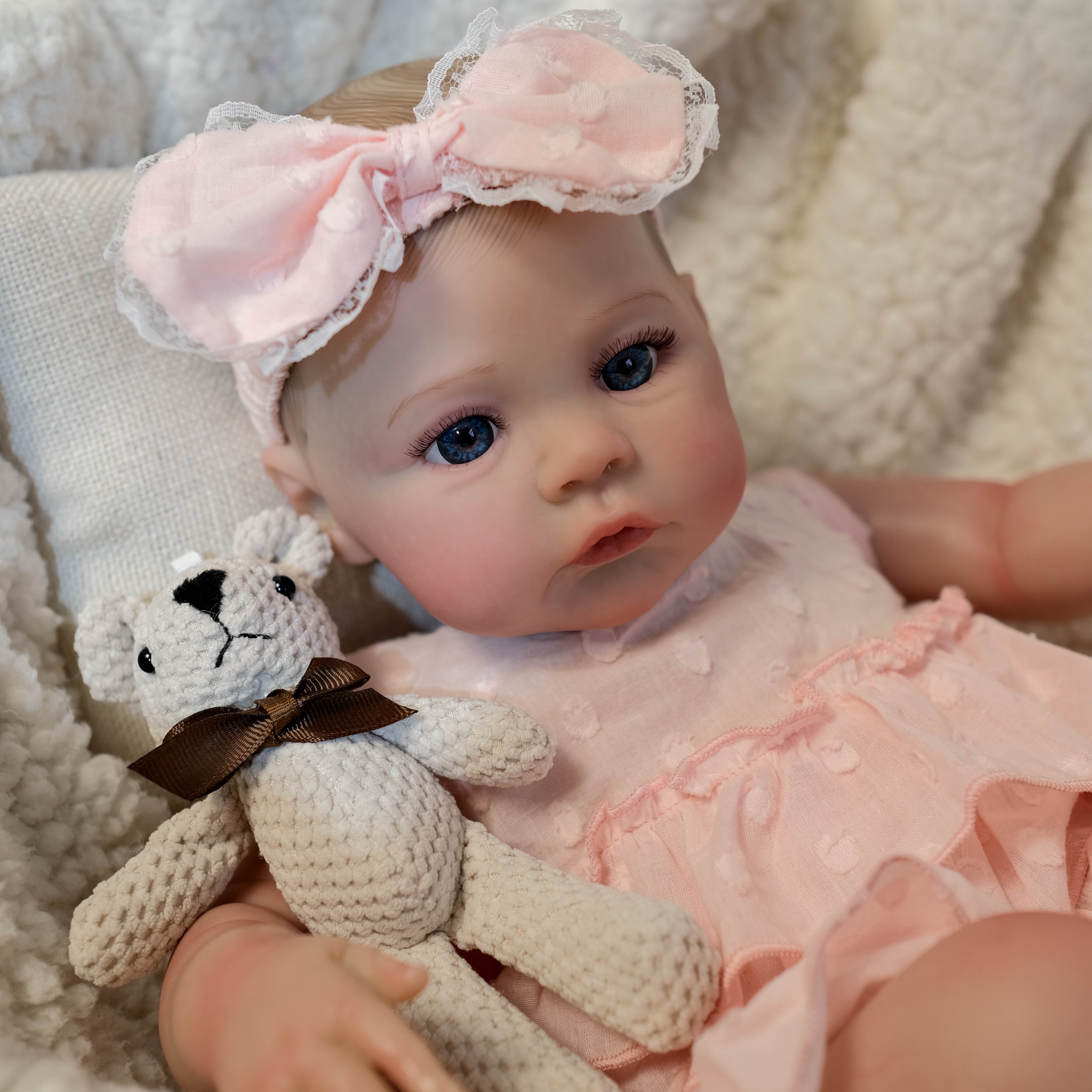 1pc 19inch Realistic Baby Doll, Reborn Baby Dolls With Soft Vinyl Limbs And Cloth Body, Cute Real Life Toys With High-end Painted Gift Set Box For Kids Cuddling, Playtime.