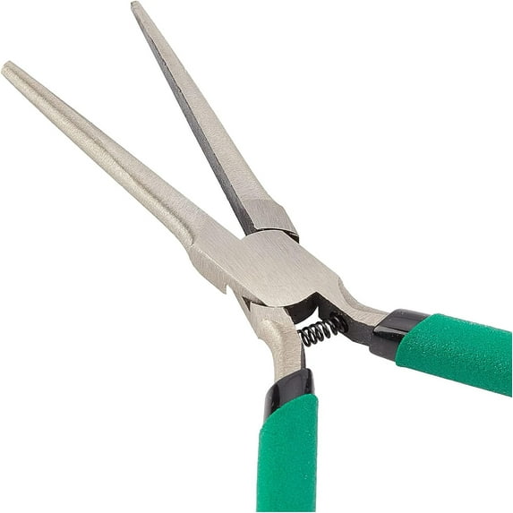 1pc Carbon Steel Jewelry Pliers Needle Nose Pliers Green 14.2x8.2x0.9cm