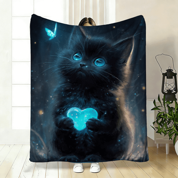 1pc Cat Holding Blue Heart HD Printed Flannel Blanket Soft and Warm, Suitable for Travel, Camping, Sofa, Living Room, Couch, Chair, Bed, Gift for Family or Friends.