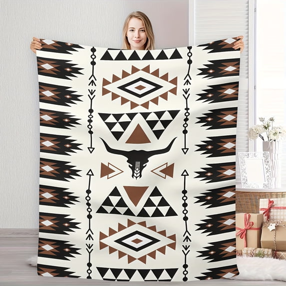 1pc Comfortable Geometric Southwest Wind Indian Totem Cow Head Theme Pattern Print Flannel Blanket, Fashionable, Soft and Warm