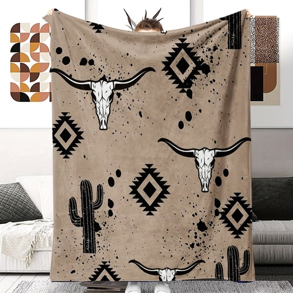 1pc Country Western Flannel Blanket, French Style, Soft And Comfortable Blanket, Bull Skull And Cactus Pattern, Home Decoration, Suitable for Halloween