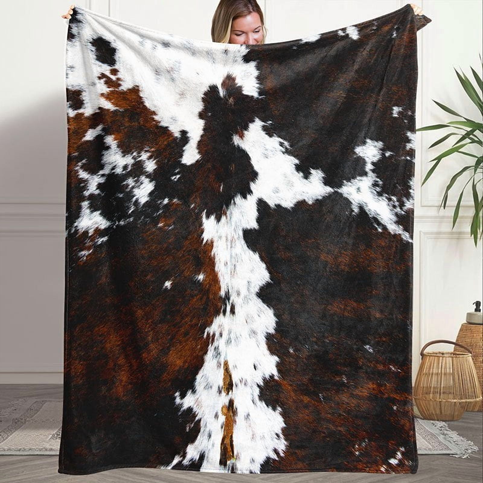 1pc Cowhide Print Blanket - Realistic Cowhide Texture with Hide/Bone