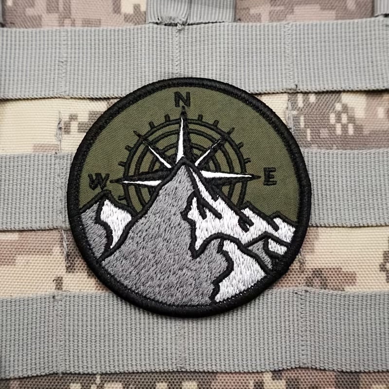 1pc Embroidered Compass Patch for Outdoor Activities - Tactical Vest, Backpack, and Apparel Morale Badge