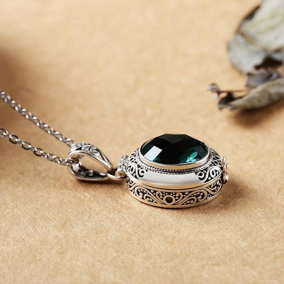 1pc Fashionable Gawu Box Pendant Openable Crystal Sachet Photo Box Necklace Women\'s Dinner Party Jewelry Gift,Green