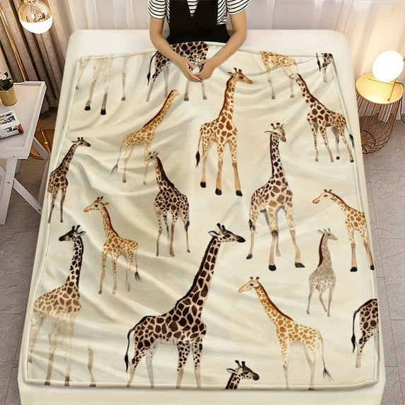 1pc Giraffe Print Flannel Blanket - Lightweight, Soft & Warm Digital Print for Bedding, Sofa, Travel, Camping, Living Room, Office - Contemporary Style, All-Season Use, Giraffe Decor