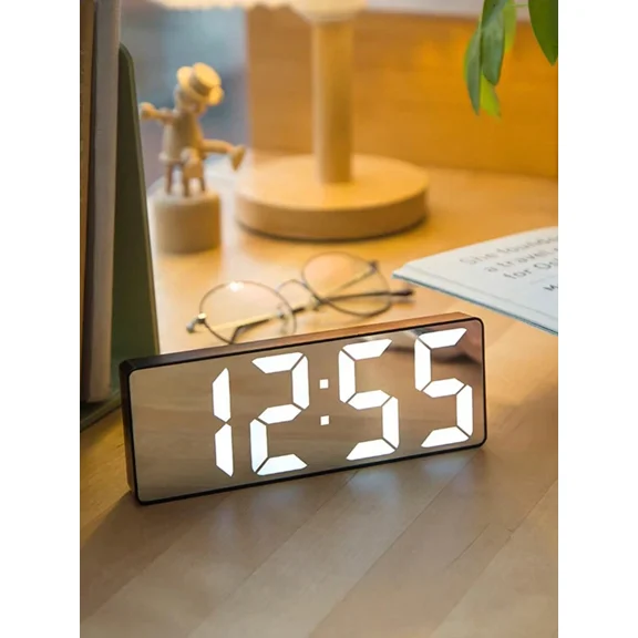 1pc LED Mirror Desk Clock, Digital Alarm Clock With Snooze Function, Time Display, Desk Electronic Clock, Snooze Function, Night Light, Desk USB Clock, Home Decor, Smart Clock