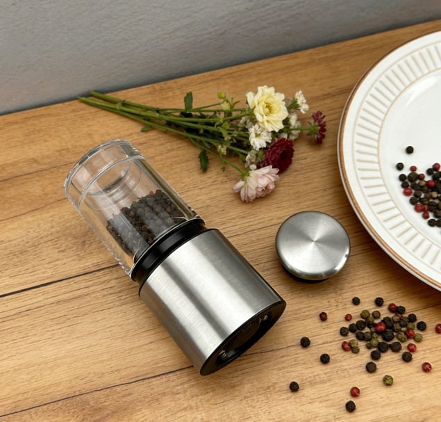 1pc Mini Manual Pepper Grinder Stand - Portable and Easy to Use for Coffee Beans, Sichuan Pepper, Peppercorns, Sea Salt, and More
