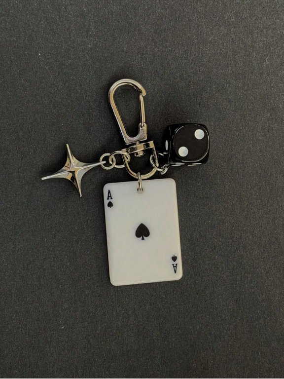 1pc New Creative Cartoon Dice Keychain Acrylic Playing Card Pendant Unisex Fashion Personalized Bag