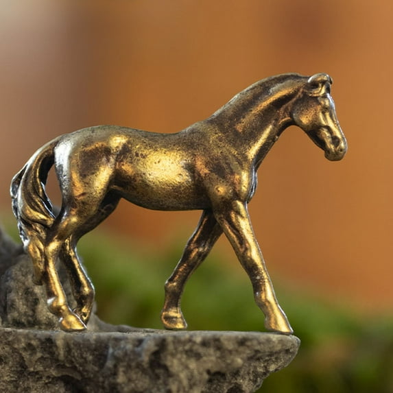 1pc Small Retro Copper Alloy Horse Figurine - Exquisite Hand Carved Detail, Classic Horse Shape Design, Decorative Desktop Ornament for Home Shelf, C, 1pc