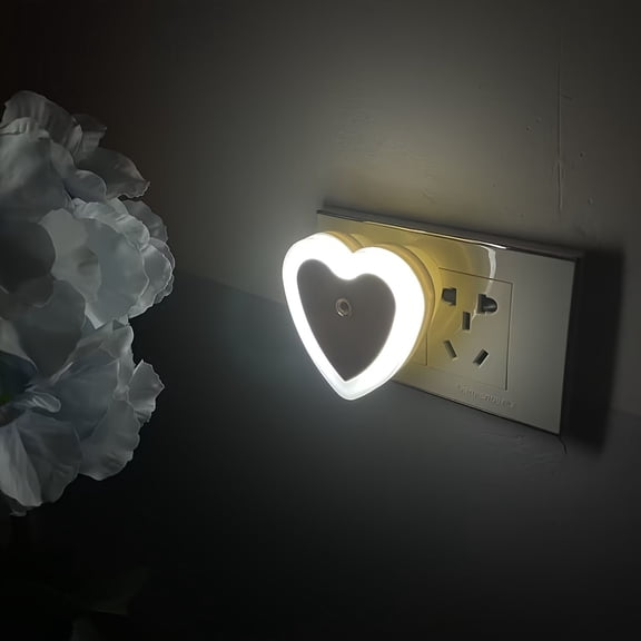 1pc Smart Night Light, LED Night Lights Indoor, Plug-In Night Light with Dusk to Dawn Sensor for Hallway, Bedroom, Kitchen, Stairway