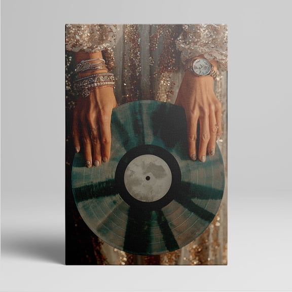 1pc Stylish Vinyl Record with Hands Adorned with Jewelry Framed Decor room hanging Wall Picture Decor for Home Gifts, living room, bathroom, bedroom, kitchen wall art decor canvas wall art