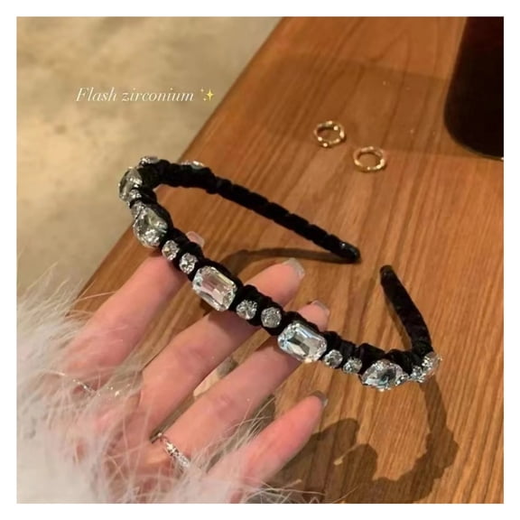 1pc Velvet Hair Hoop with Shiny Diamonds for Women - Luxury Style Headband for Autumn & Winter, Suitable for Face Washing, Hair
