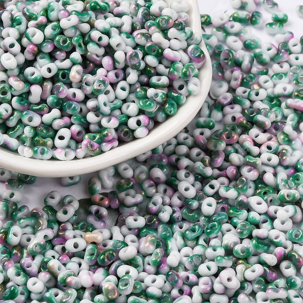 1pound Two Tone Baking Paint Glass Seed Beads Round Hole Peanut Green 4.5x2.5x2.5mm Hole: 1mm about 4500pcs/pound