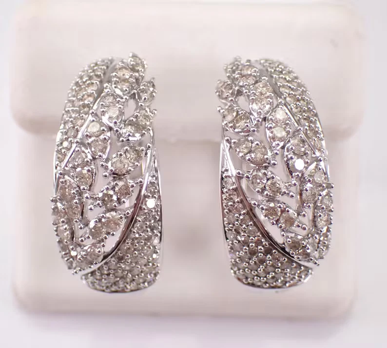 2.00Ct Round Cut Simulated Diamond Unique Design Pretty Wedding Gift ...