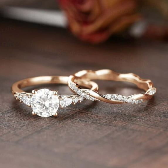 2.10Ct Round Cut Simulated Diamond Women's Engagement Bridal Ring Set 14K Rose Gold Plated